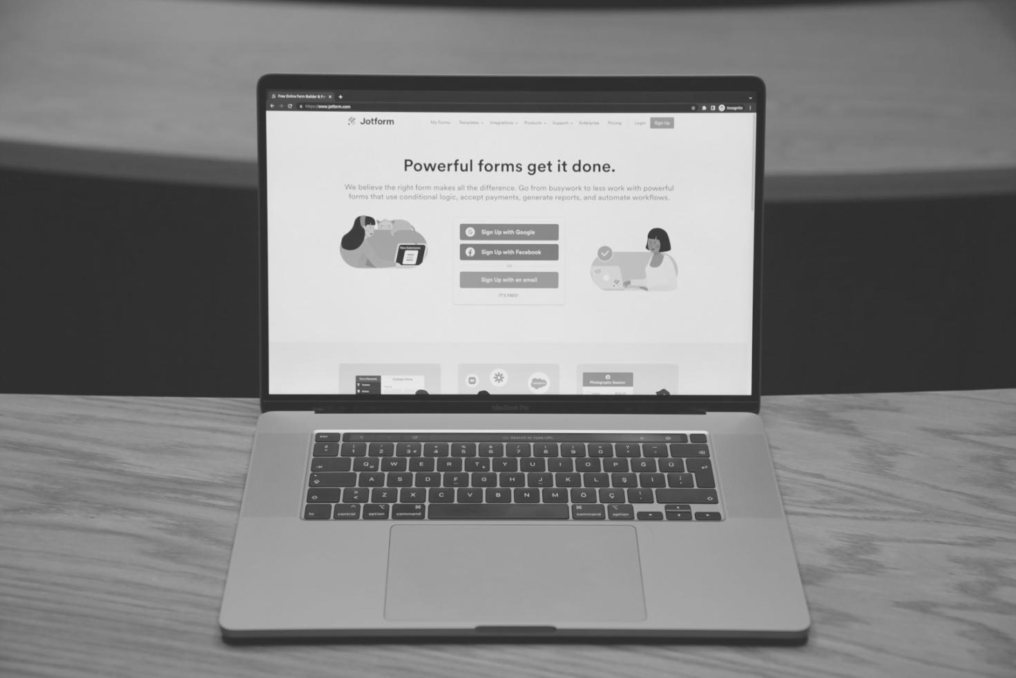Oficina de consultoría financiera miralynoth en Málaga